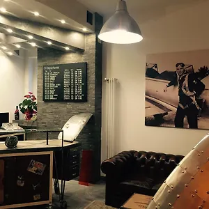 Hostel Atmos Luxe Navigli, Milánó